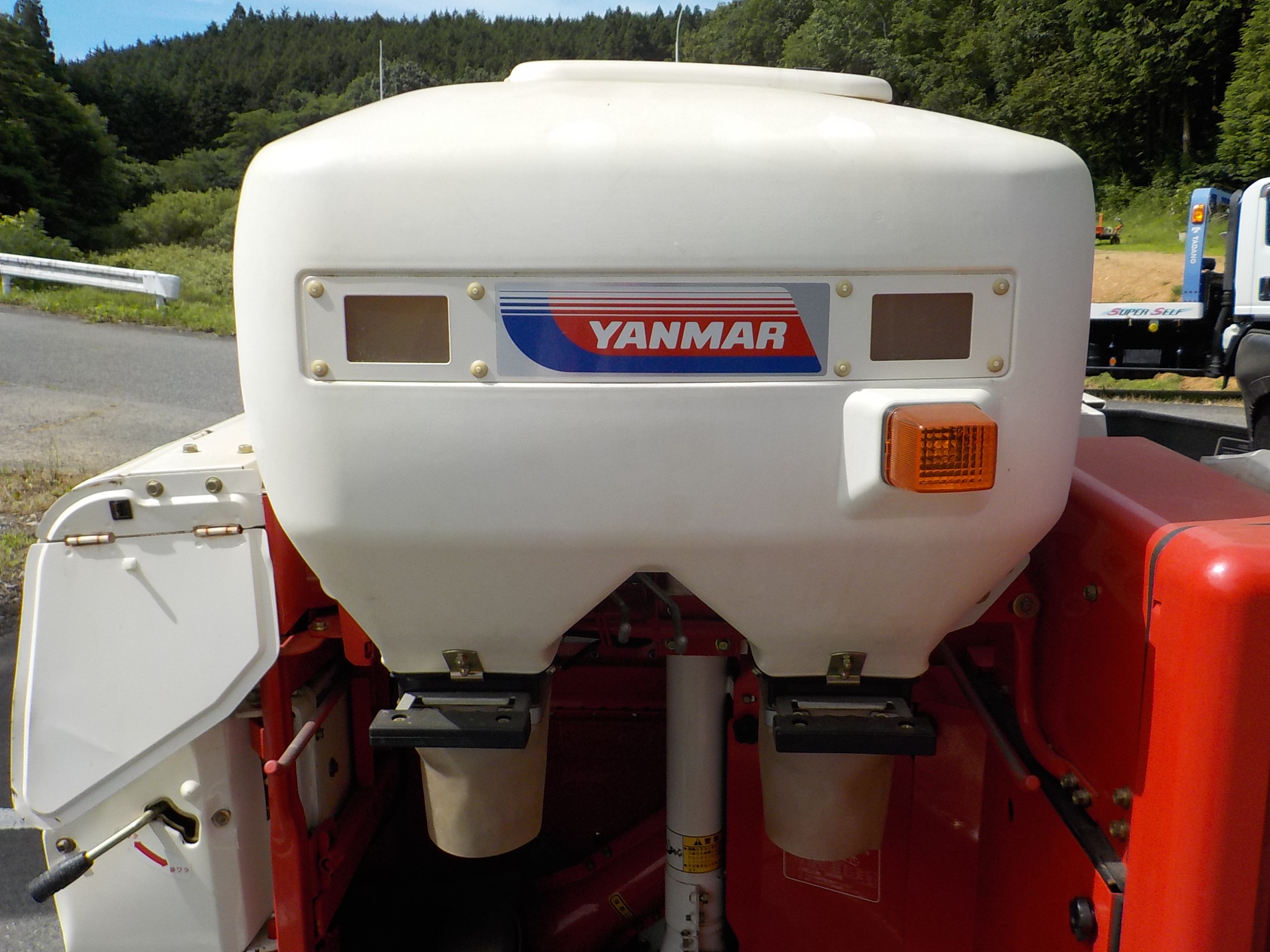 YANMAR ヤンマー ディーゼル コンバイン Ee-3 快速2重胴 自脱型 動作品 